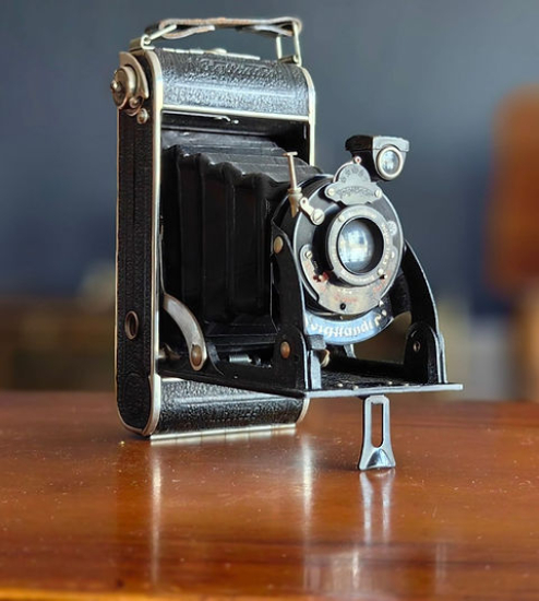 Antika Fotoğraf Makinesi Alımı | Eski Fotoğraf Makineleri Değerleme & Nakit Alım